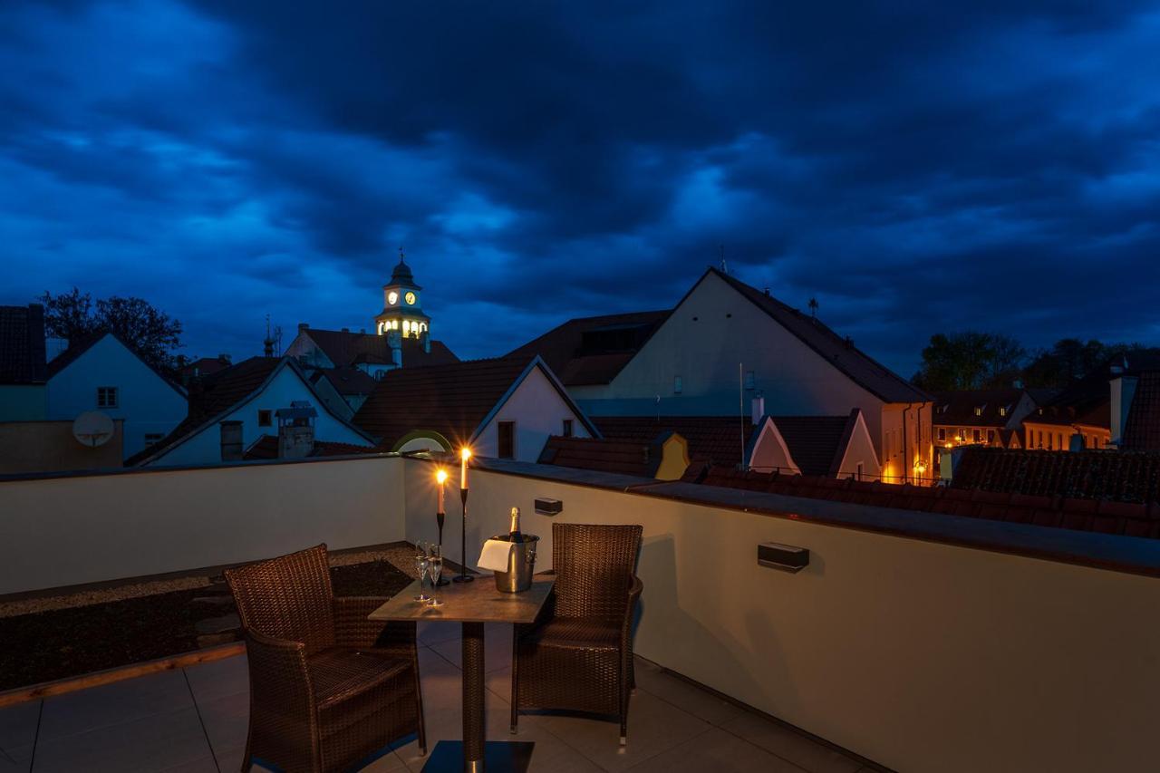 Hotel Bily Jednorozec Třeboň Buitenkant foto