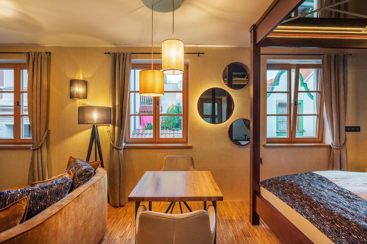 Hotel Bily Jednorozec Třeboň Buitenkant foto